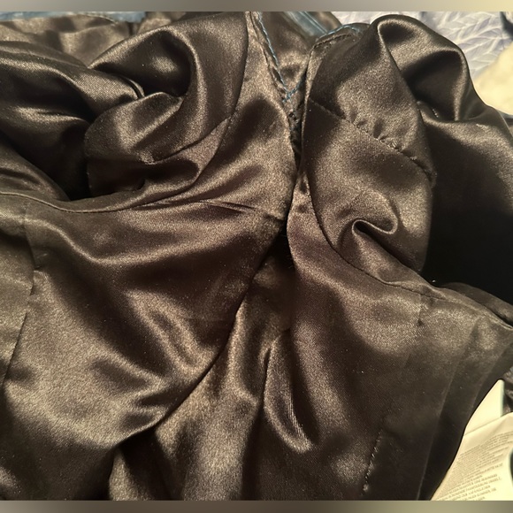 Ladies’ Lambskin Leather Jacket - Picture 10 of 10